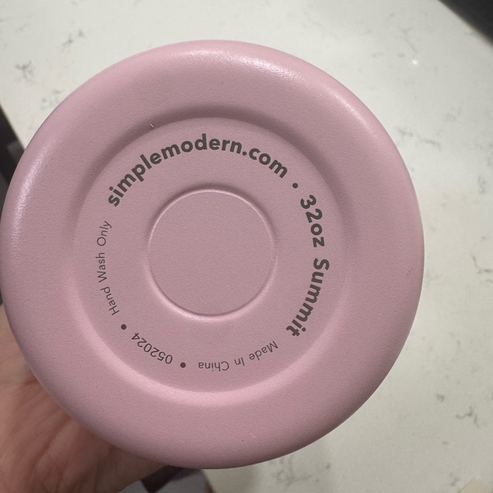 NEW simple modern pink 32 oz water bottle - Picture 2 of 5